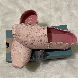 Bride to be TOMS, size 5.5 women’s. Brand new, never worn.